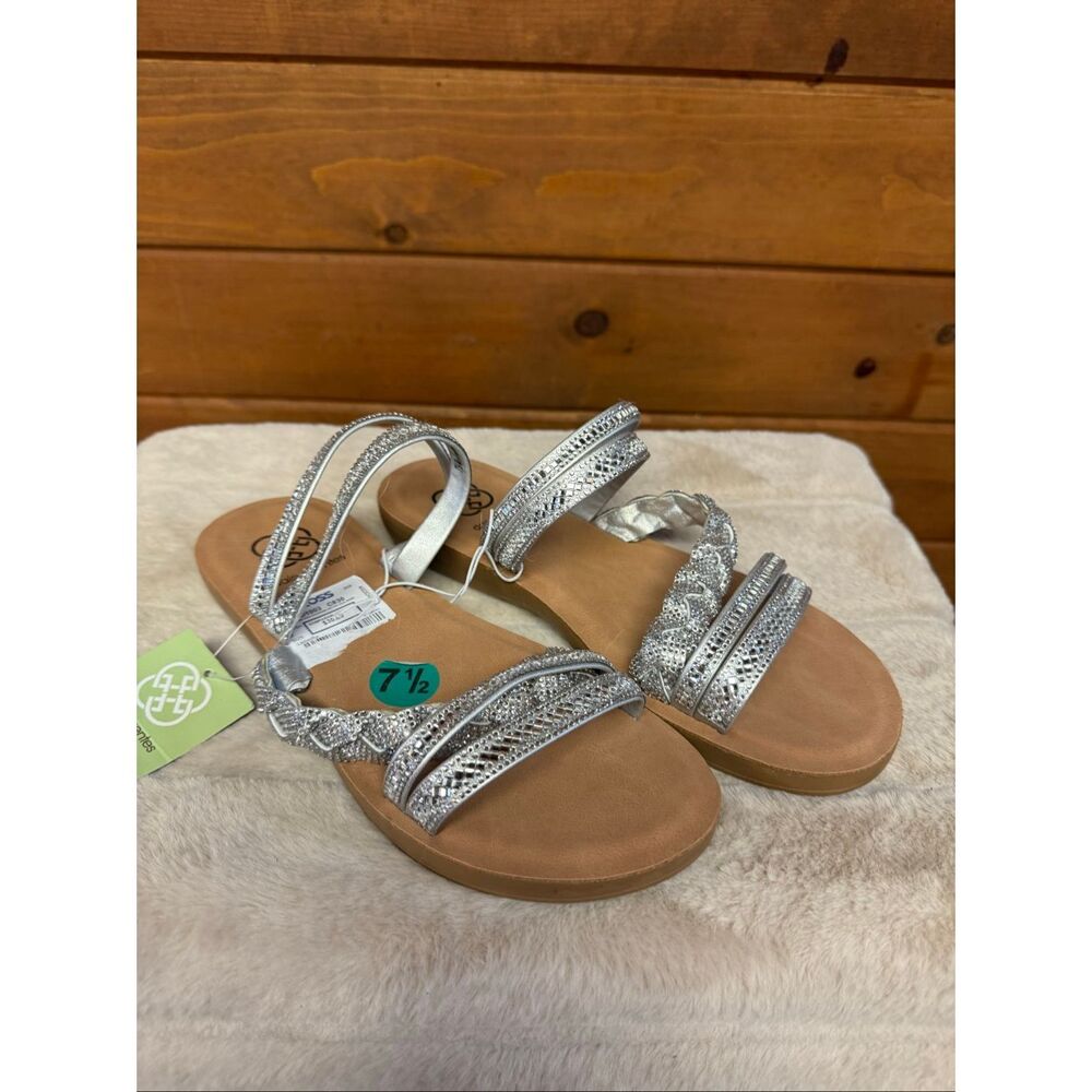 Daisy Fuentes silver rhinestone slide Sandals Sz 7.5 NWT